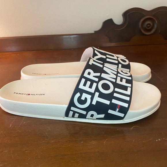Tommy Hilfiger Slides - Picture 5 of 5